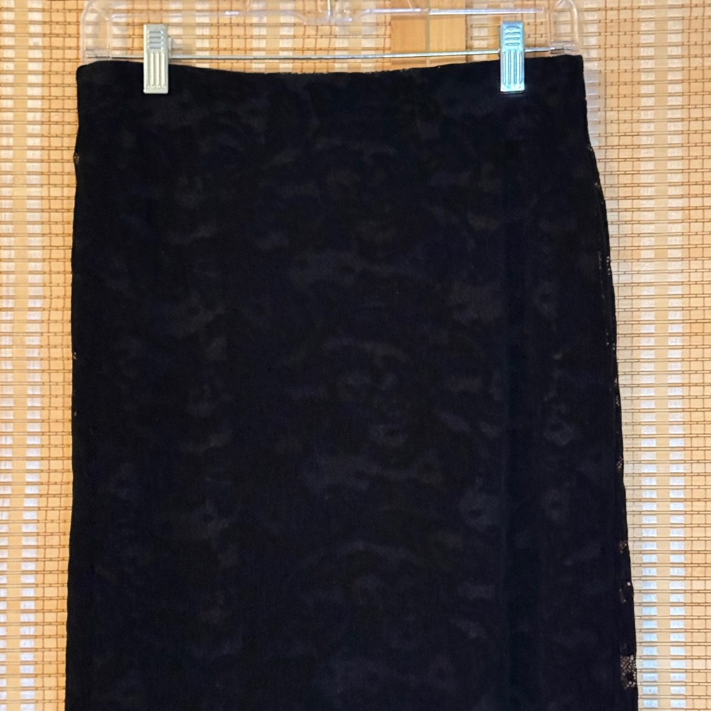 Chico's Black Lace Midi Skirt Floral Scalloped Hem NWT Size 00/S Whimsigoth - Picture 2 of 10